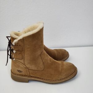 UGG Naiyah Boots Womens 6 Chestnut Brown Sherling Fur Lace Back Suede Booties